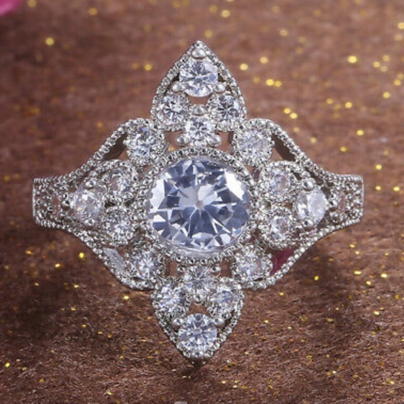 925 Sterling Silver Rings Cut White Sapphire Ring - Picture 2 of 7